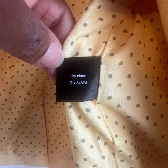 The Limited Yellow Single Button Notched Blazer Size Medium - Picture 7 of 13